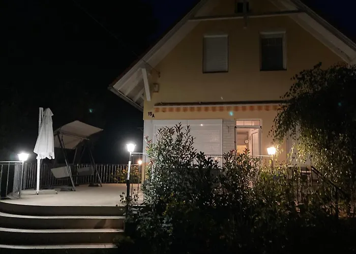 Sunhouse, 度假居